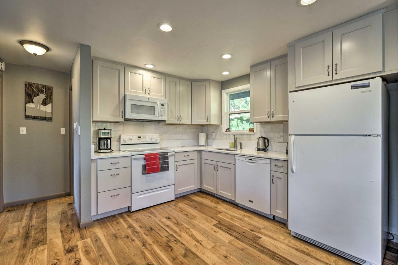Luxe Updated Home With Grill And Hot Tub 4 Mi To Rmnp Estes Park Exterior photo